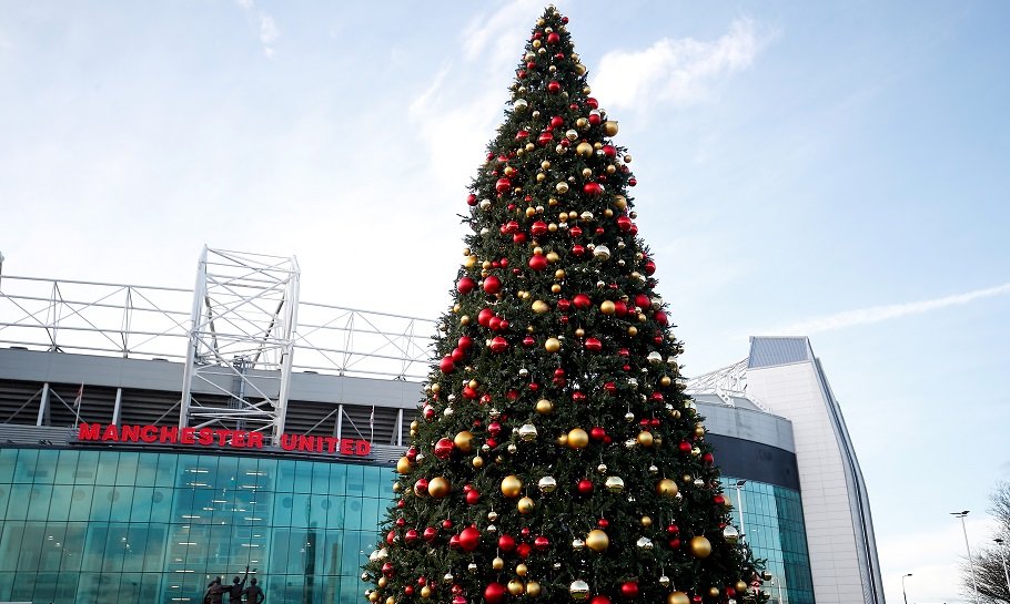 Juletre utenfor Old Trafford